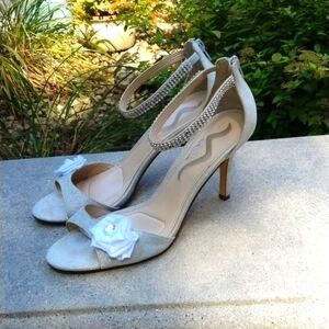 NINA Womens Embellished Dress Sandals size 9